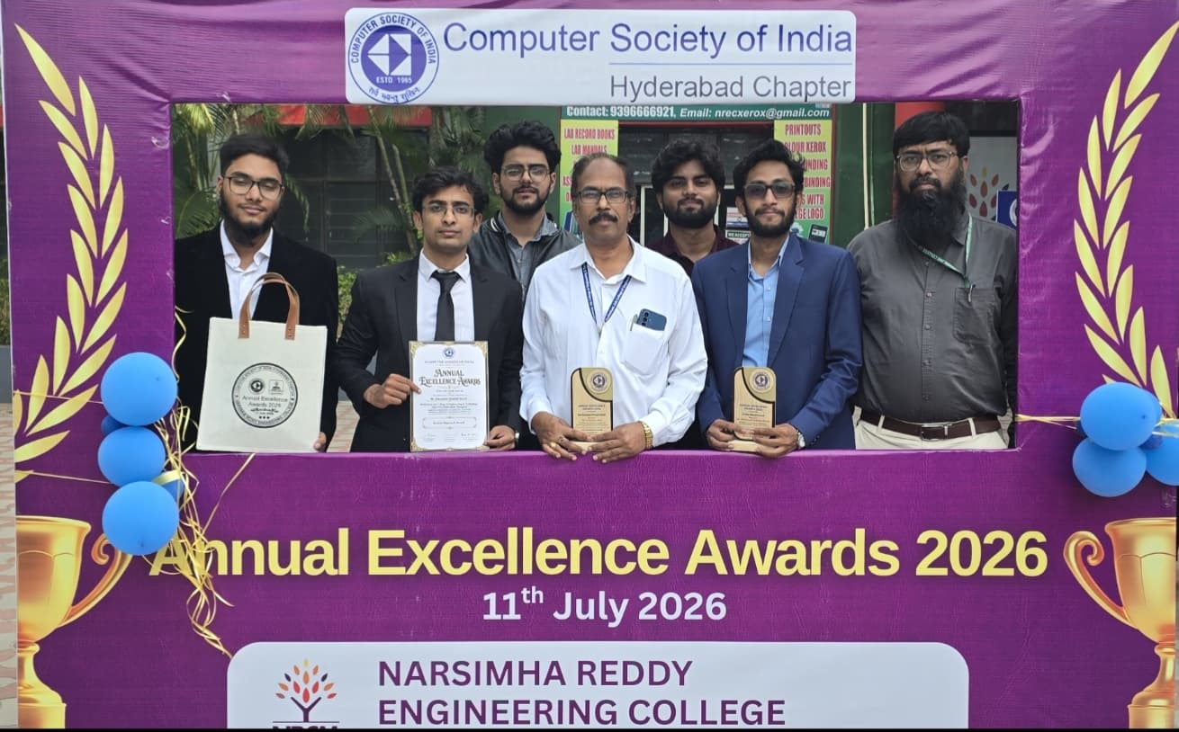 CSI MJCET receiving awards at the annual excellence awards